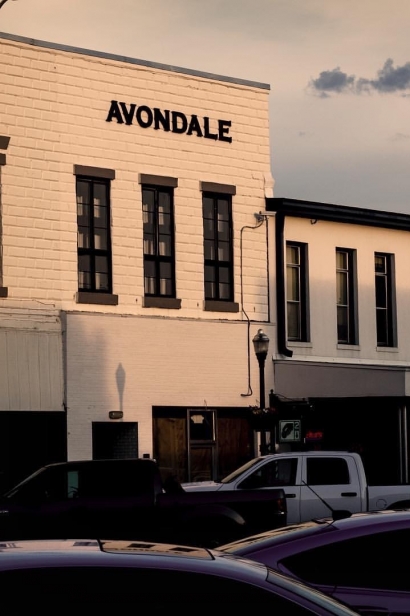 Avondale Bar & Tap Room Exterior